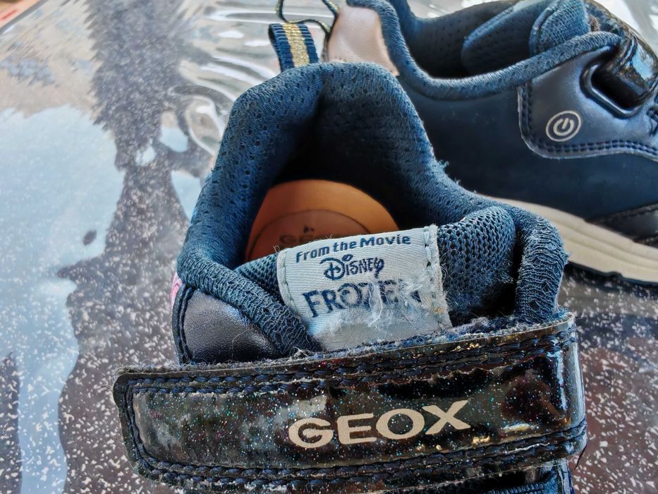 Светещи обувки Geox - Frozen, номер 28
