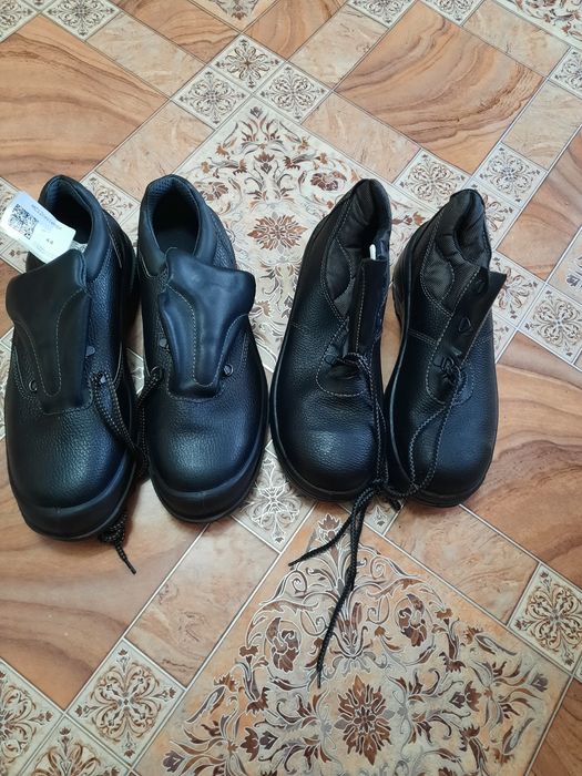 Продаются мужские осенние ботинки