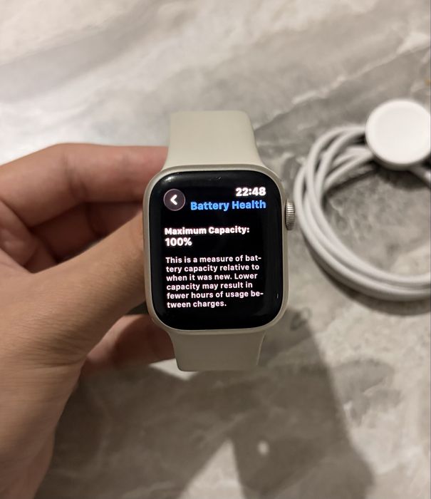 Apple Watch 8 41mm 100% Starlight