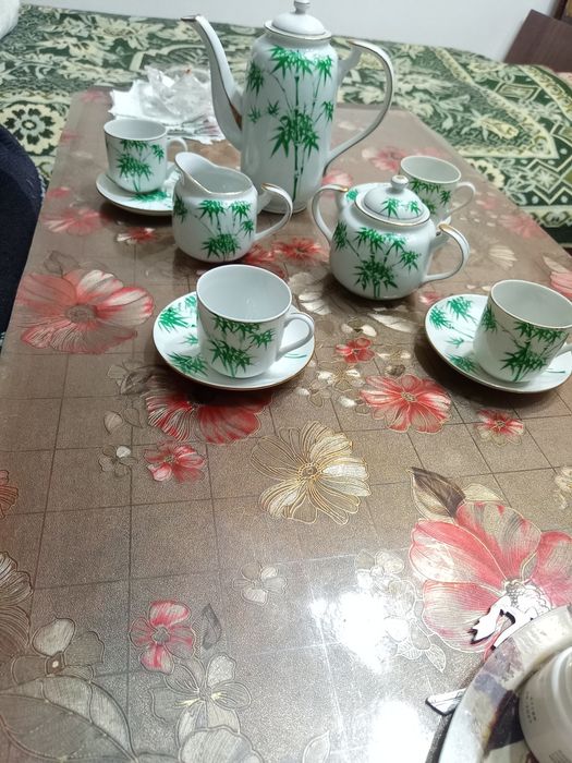 Продам сервиз кофейный ( советский)