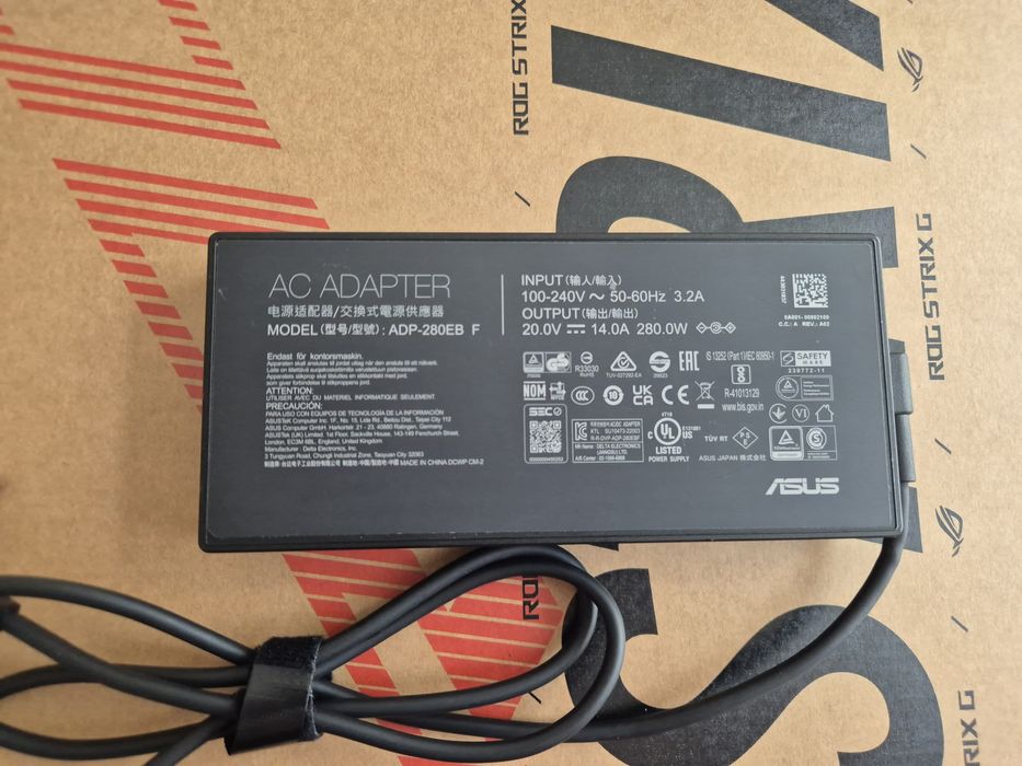 Игровой ноутбук Asus ROG Strix
