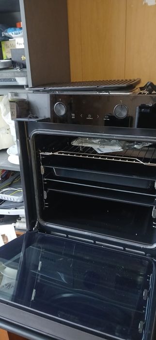 Продам духовой шкаф