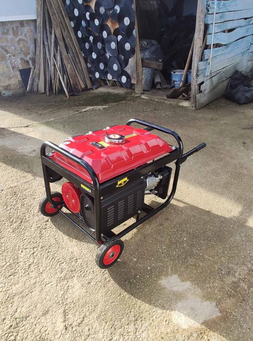 Продавам Генератор Honda