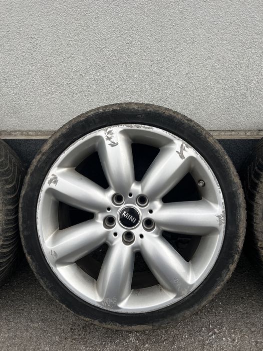 Джанти R126 и гуми за Mini