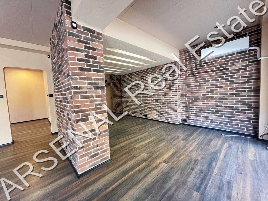 Дава се под наем Офис в София, Център - 93 кв.м за 1200 € - Снимка #2