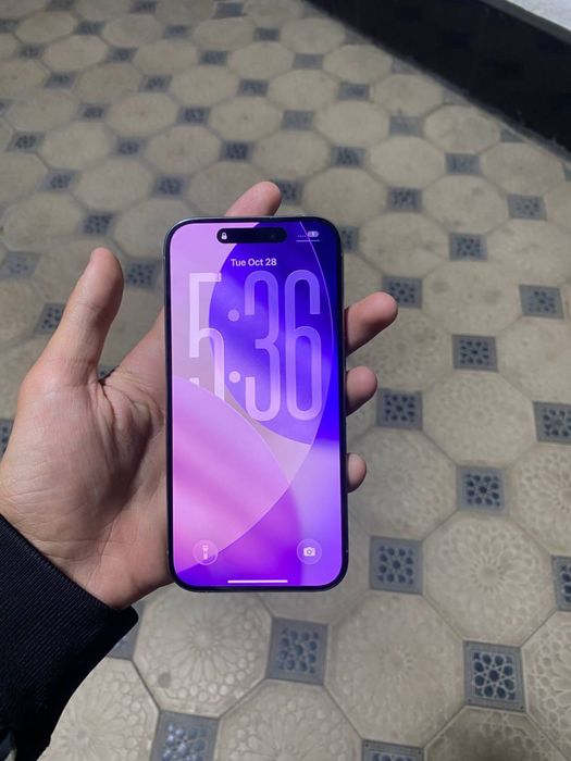 iPhone 15 pro с гарантие