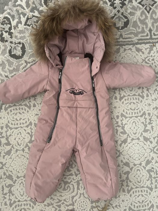 Комбез зима  74/80 отда вместе с шапкой цена 10.000 уступлю