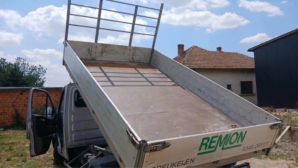 Самосвал 3.5 т. под наем във Велико Търново,областта и извън нея!