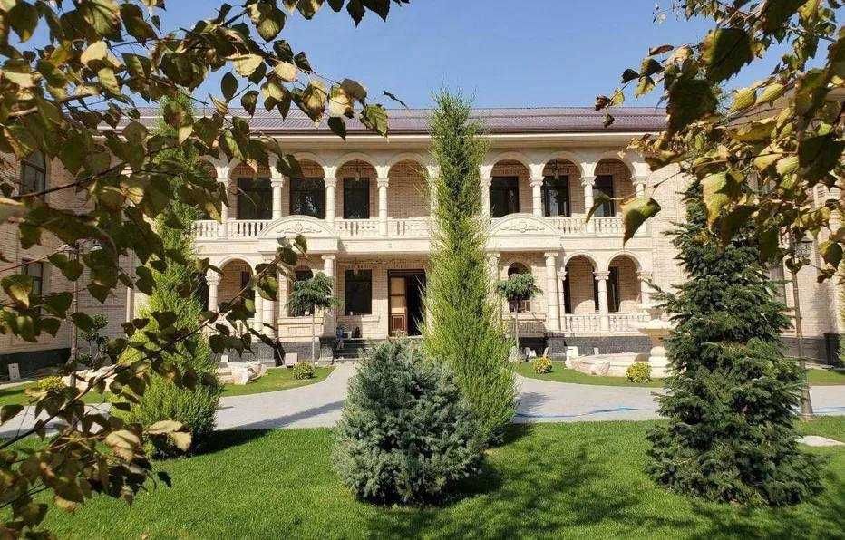 Сдаётся Евродом Резиденция 33-соток ориентир Парижен люкс Неоклассика