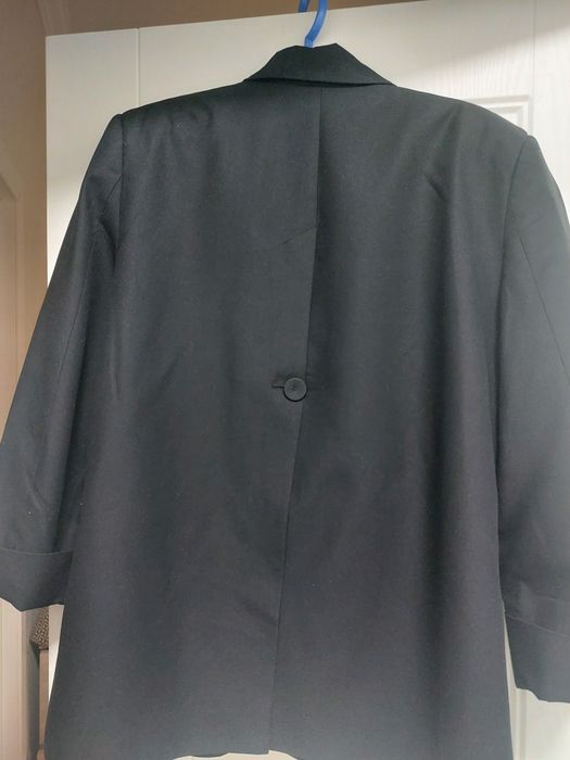 Продам пиджак черный