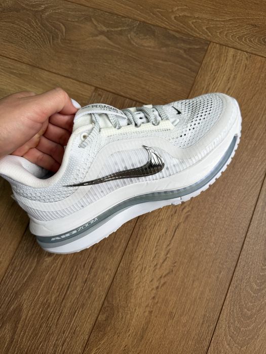 Nike Pegasus Premium