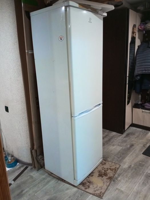 Холодильник Индезит