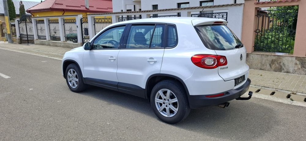 VOLKSWAGEN Tiguan 2010 — imagine 3