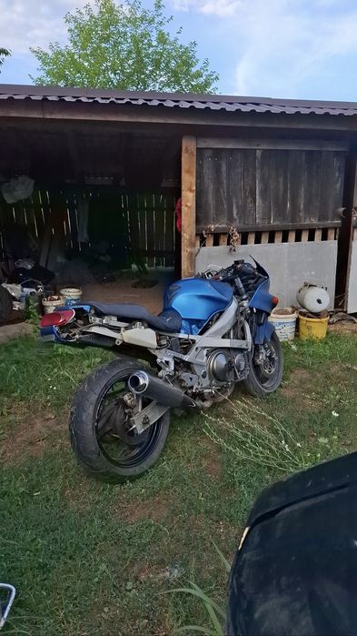 Vând kawasaki zzr