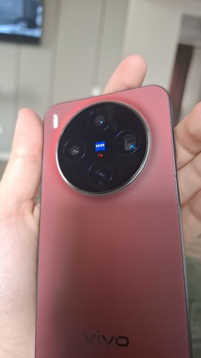 Vivo x300 256/12 Black/Wine Red
