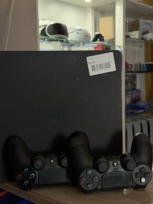 Sony Playstation 4 Slim 500GB + 9 игр в подарок