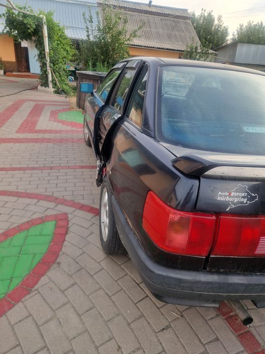 Продам ауди 80 б3