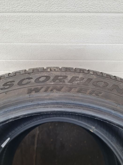 Зкмни гуми 2 броя PIRELLI Scorpion 305 35 R21 дот 3121