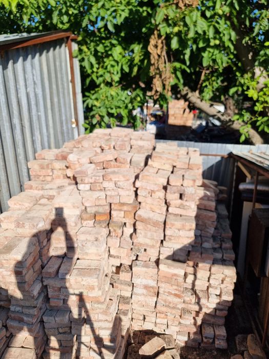 Vând cărămidă din demolări