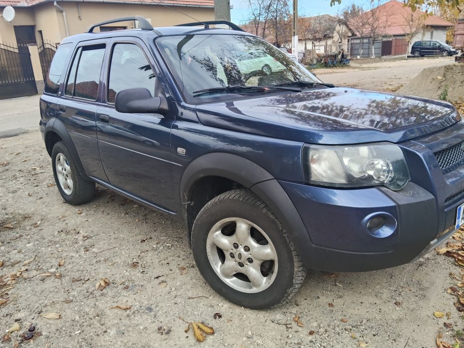 Vând land rover Firlender