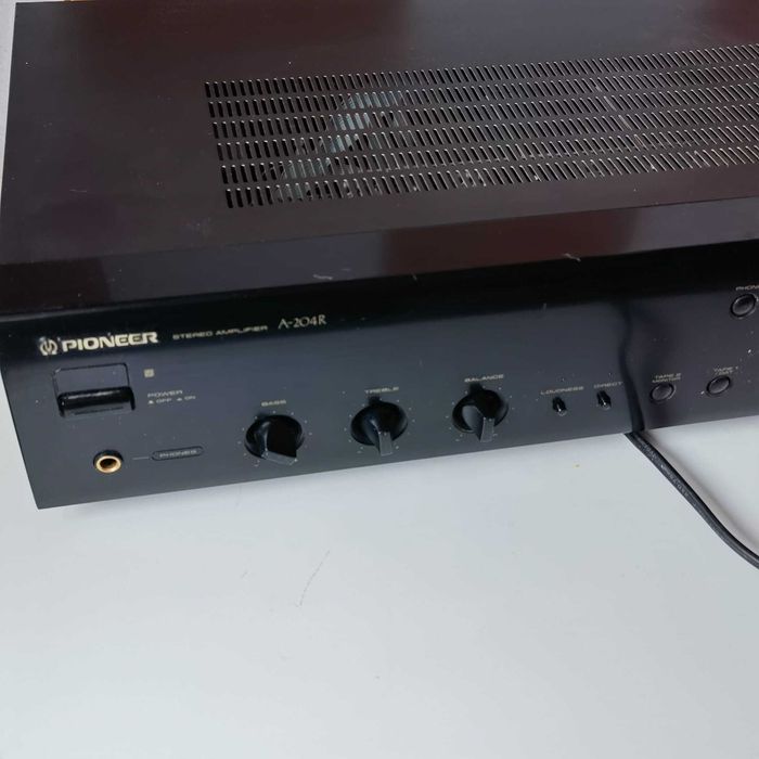 Vand amplicator Pioneer A-204R.