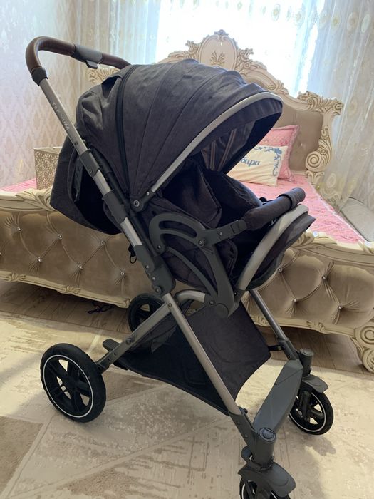 Продаю коляску Teknum