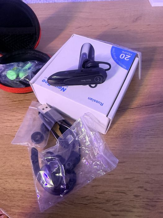 Saotiladi New Bee naushnik