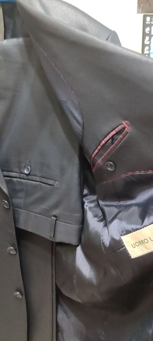 Костюмы мужские  продам