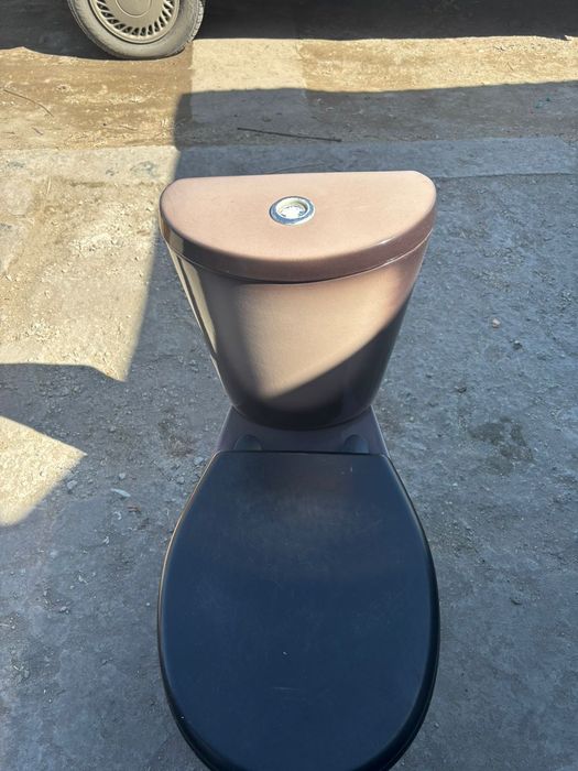 Раковина унитаз.