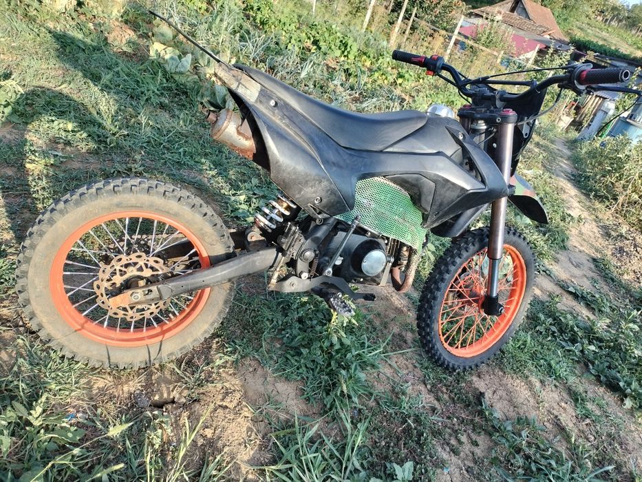 Vând cross 125cc