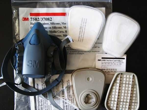 Продаю полумаску 3M 7502