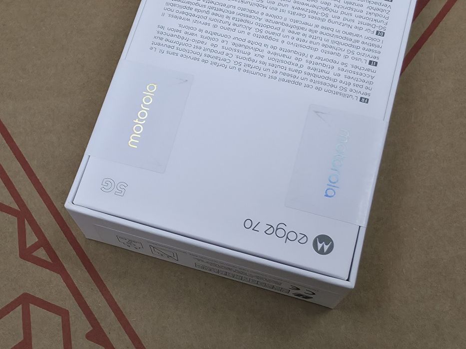 ЗАПЕЧАТАН 512GB Motorola Edge 70 5G Гаранция от A1 до 2028г. Lilly Pad