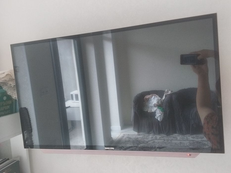 Samsung 40 TV sotiladi Kamera tiniq oberadi