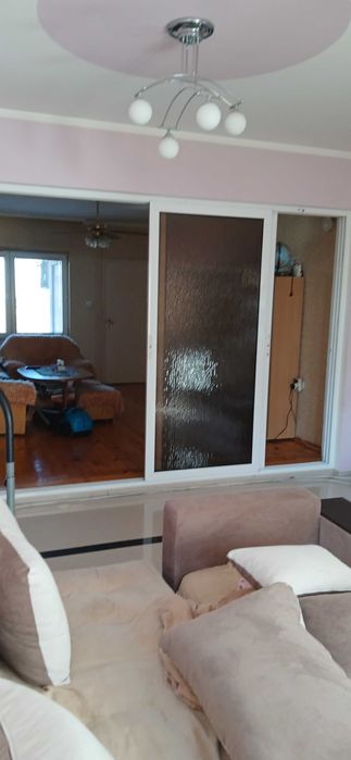 Алуминиева плъзгаща врата, преградна