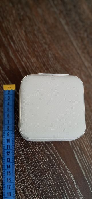 Шкатулка для украшений.