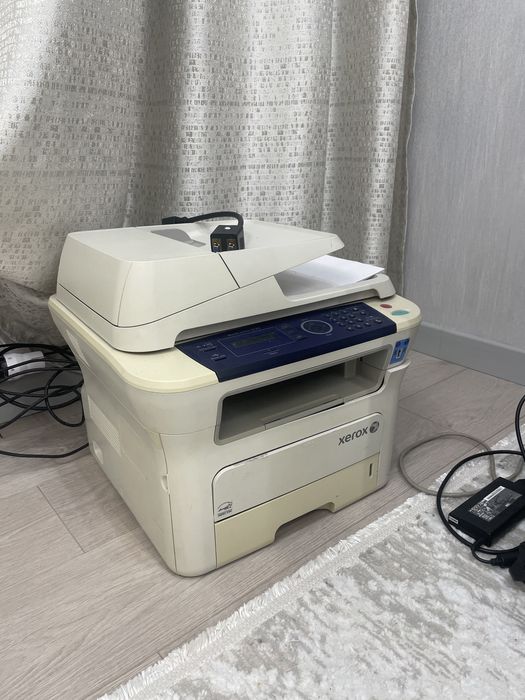 Принтер, печатает очень плохо, картриджы 2