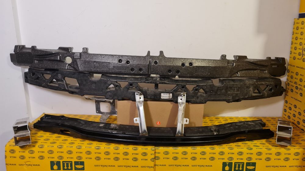 Absorbant spuma pvc armatura cap lonjeron traversa BMW 5 f10 7 f01 M