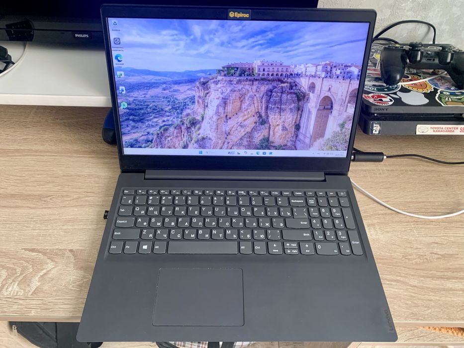Продам ноутбук Lenovo