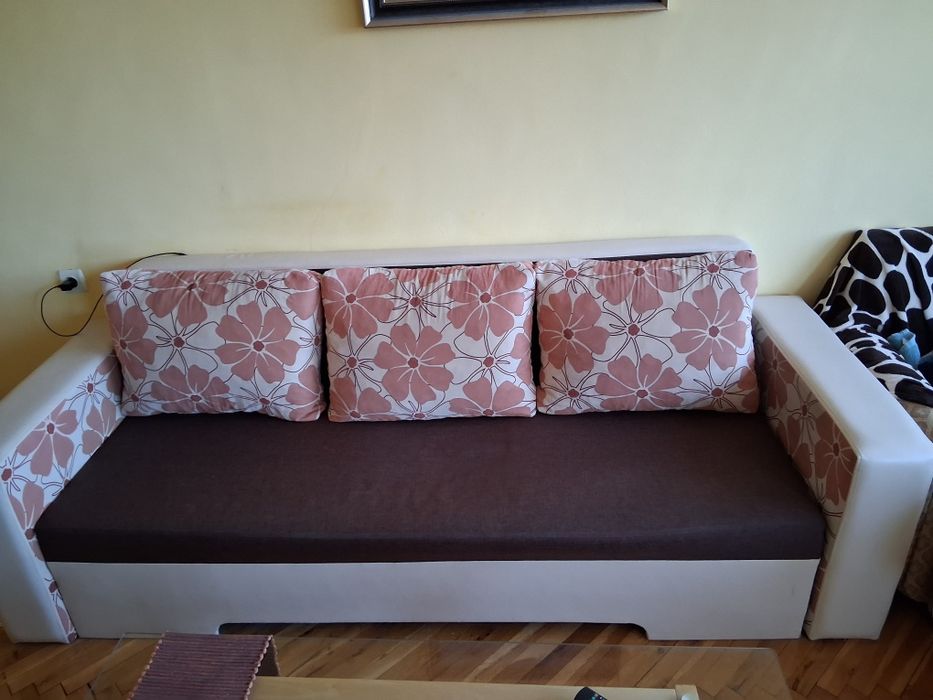 Разтегателен Диван!