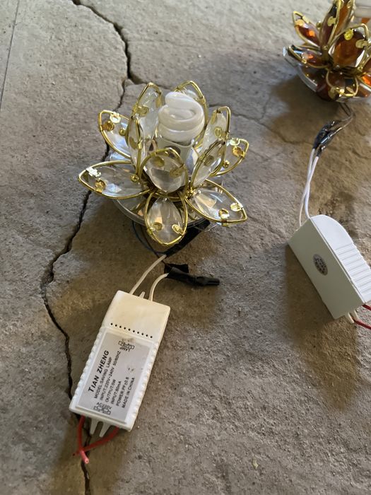 Продам потолочный точки