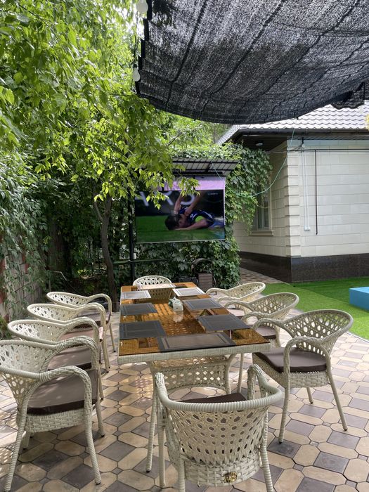 Дача котедж по суточна в городе