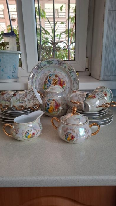 Мадонна посуда сервиз