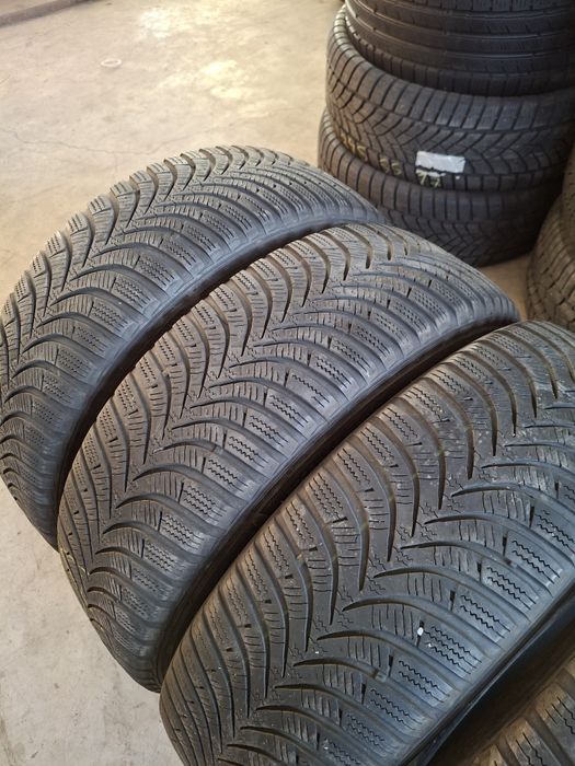 4 Anvelopele de iarnă 185 65 r15 Hankook