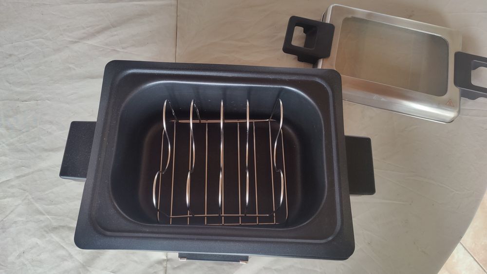 Aparat gatit  sousvide