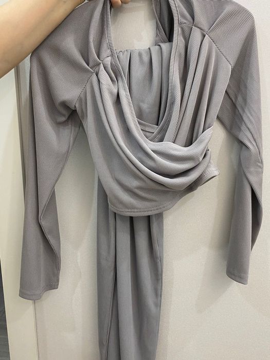 Женскии койлек сатылады