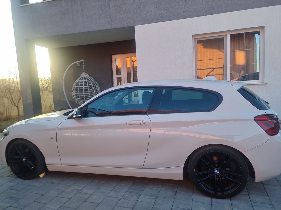 Vând BMW 118D Pachet M Sport