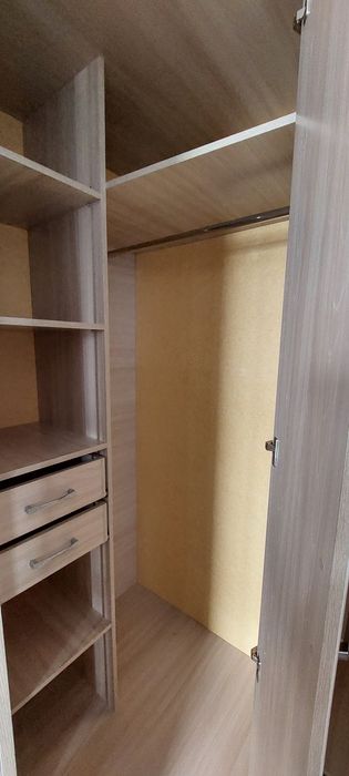 Платяной шкаф для одежды