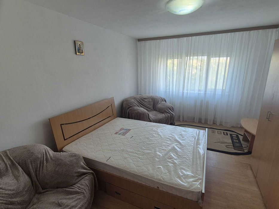 PARTICULAR inchiriez apartament 2 camere transformate in 3