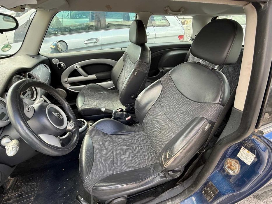 Mini Cooper One 1.6i на части