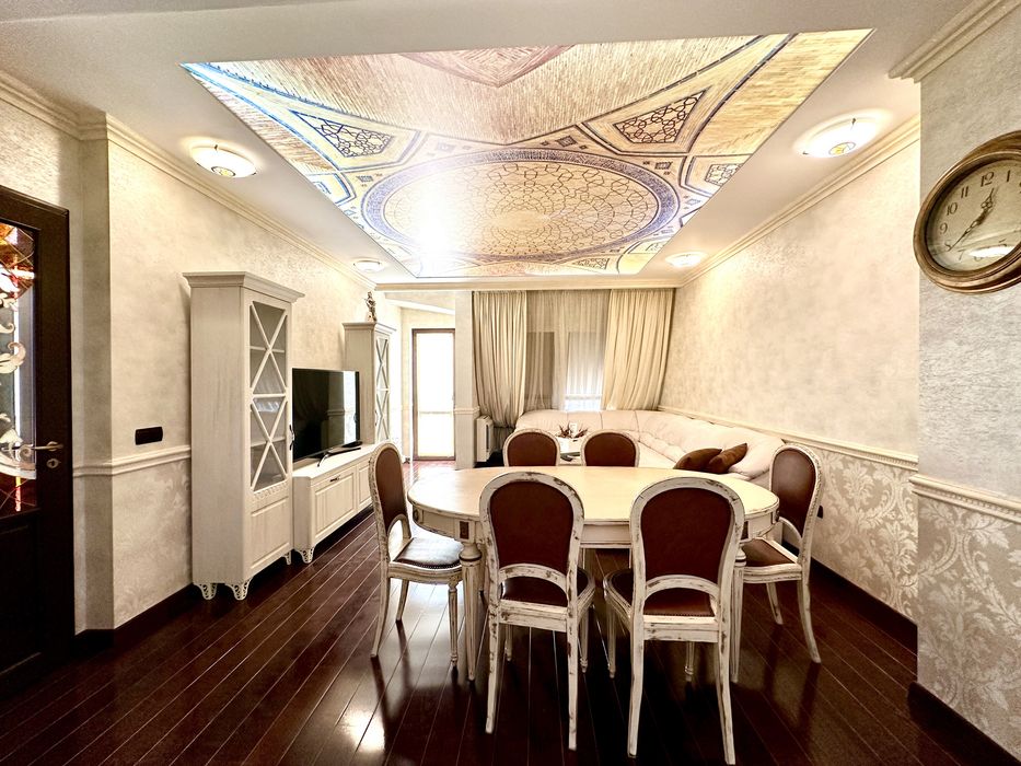 Продава се Тристаен апартамент в Велико Търново, Център - 101 кв.м за 1832 €/кв.м - Снимка #15